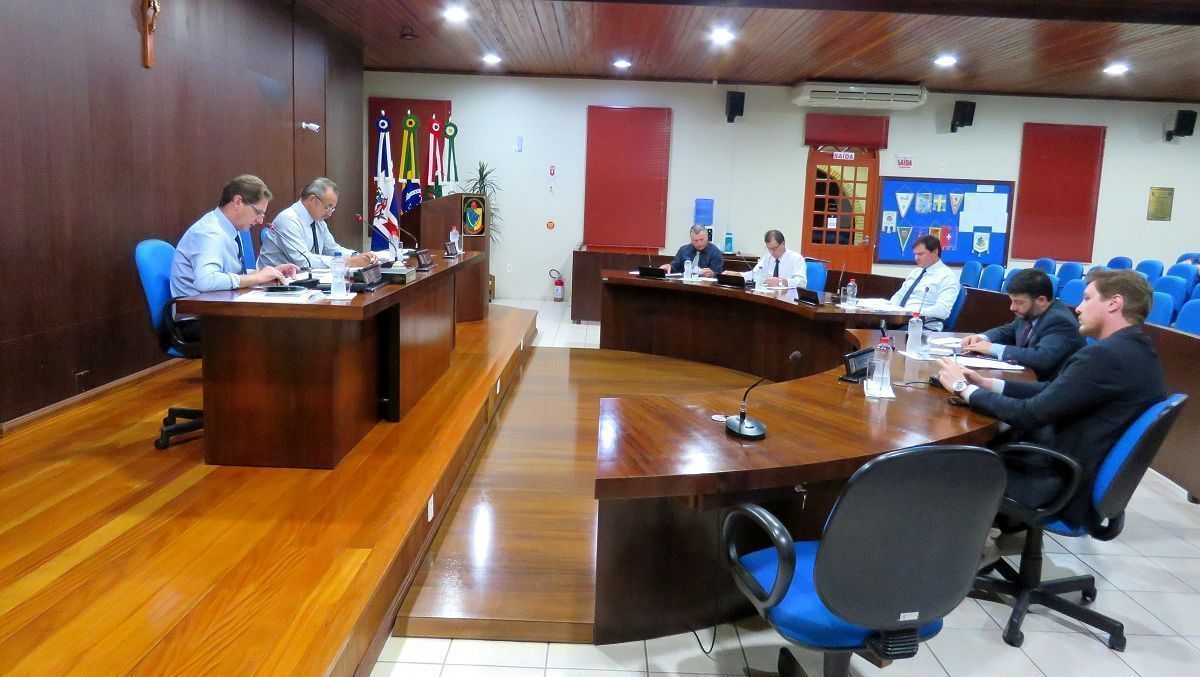 Para melhorias em Nova Veneza, vereadores apresentam indicações ao Executivo 1 sessão todos