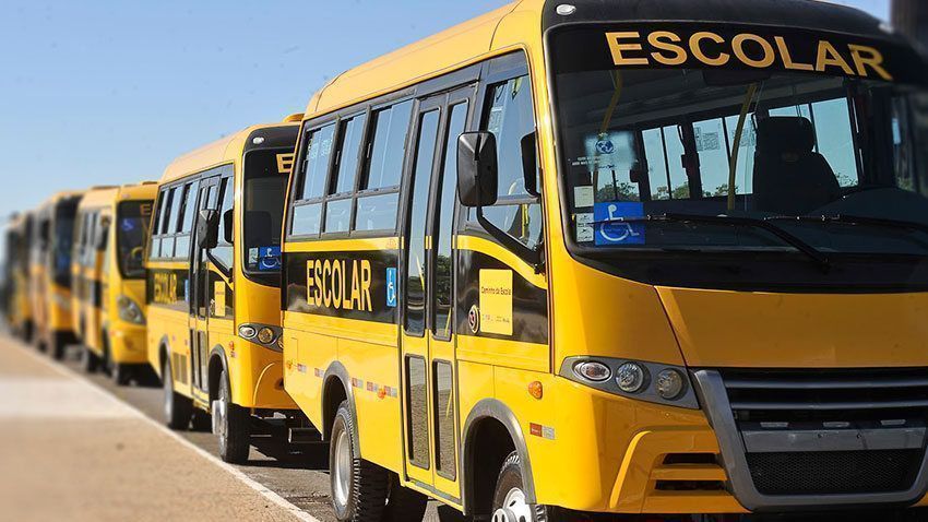 Resultado de imagem para TRANSPORTE ESCOLAR