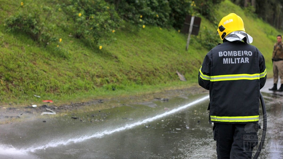 Dirigindo na contramão, motorista causa acidente na NVA-150 11 _MG_7204