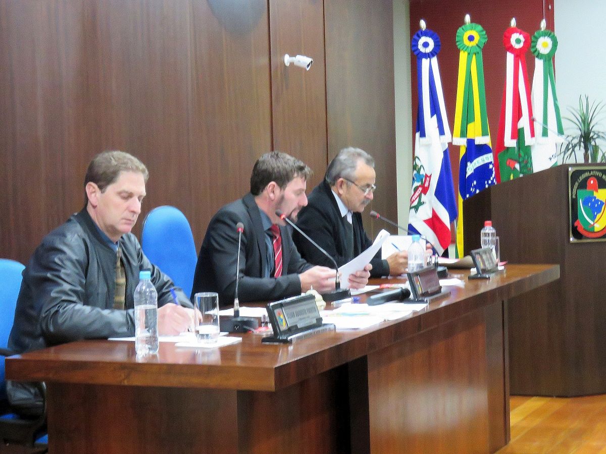 Vereadores realizam 19ª sessão ordinária na Casa Legislativa de Nova Veneza 1 IMG_0387