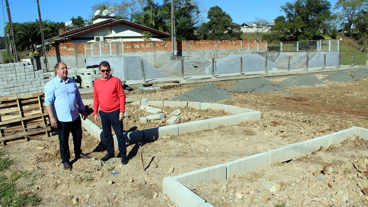 Prefeito e vice visitam obras em andamento em Nova Veneza 1 Prefeito e vice visitam obras em andamento em Nova Veneza