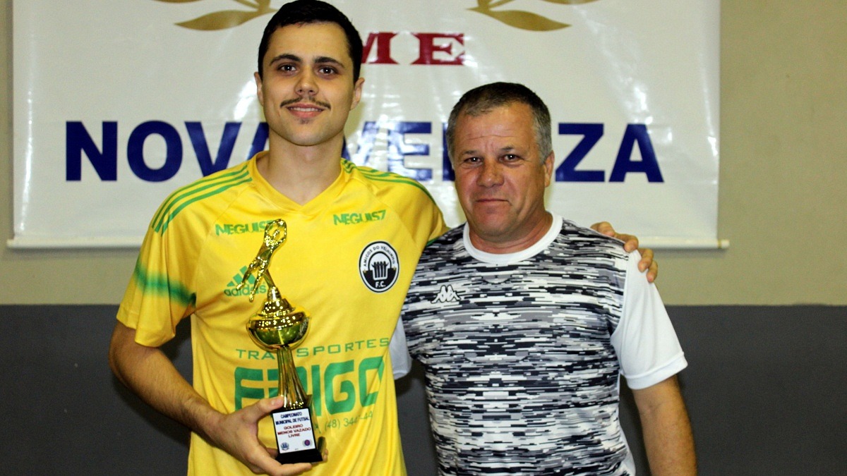 Amigos do Velhinho é campeão do Municipal de Futsal 8 Amigos do Velhinho é campeão do Municipal de Futsal