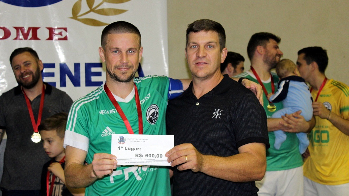 Amigos do Velhinho é campeão do Municipal de Futsal 6 Amigos do Velhinho é campeão do Municipal de Futsal