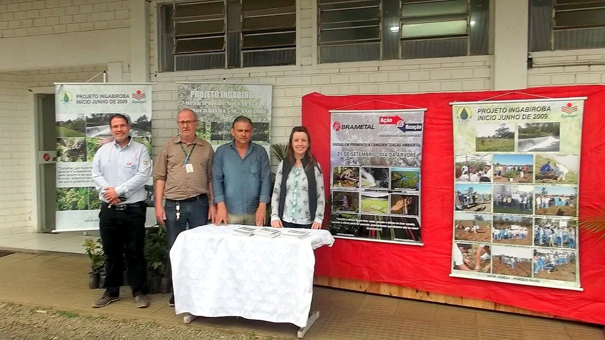 Projeto Ingabiroba: 1,5 mil mudas distribuídas e plantadas pela região