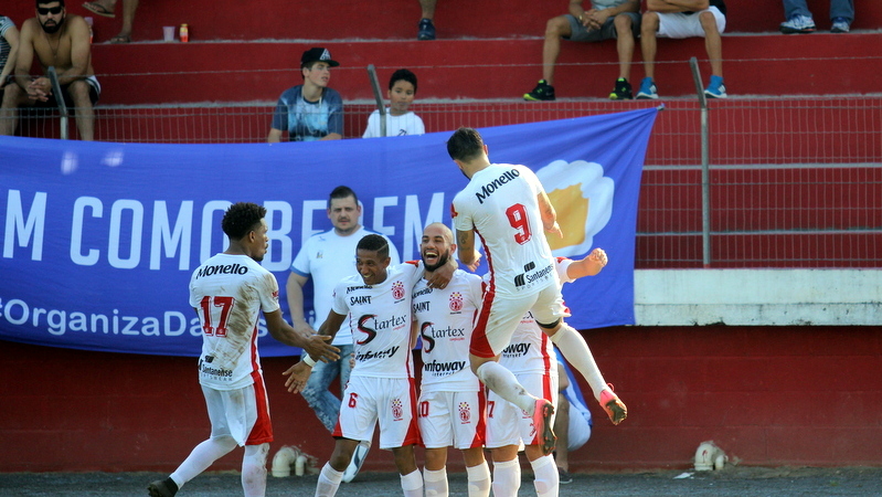 Metropolitano se impõe, e ganha fácil do Caravaggio 4 Metropolitano se impõe, e ganha fácil do Caravaggio