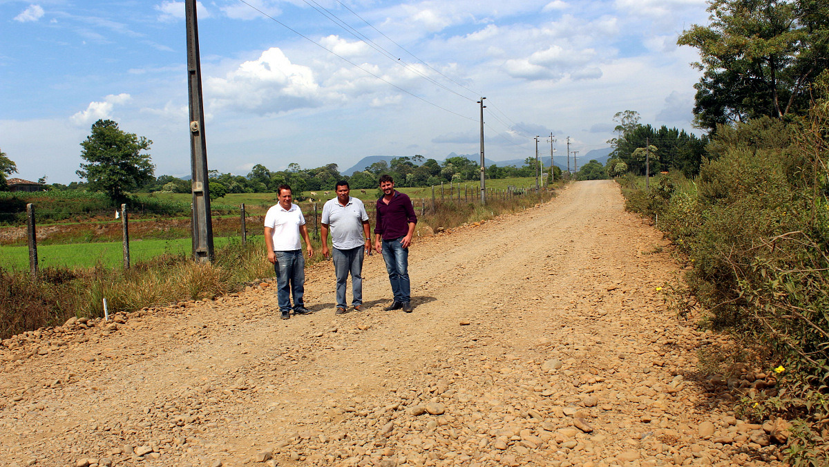 Prefeito em exercício visita obras em andamento em Nova Veneza 2 Prefeito em exercício visita obras em andamento em Nova Veneza