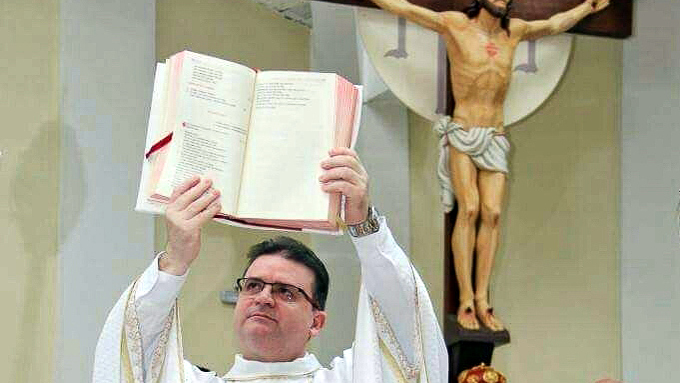 Freis Franciscanos deixarão Forquilhinha e padres diocesanos assumem Paróquia