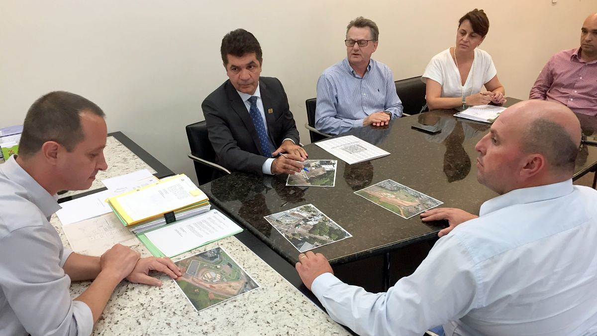 Secretário da Amrec e prefeito de Criciúma propõe permuta para o Saer 1 Secretário da Amrec e prefeito de Criciúma propõe permuta para o Saer