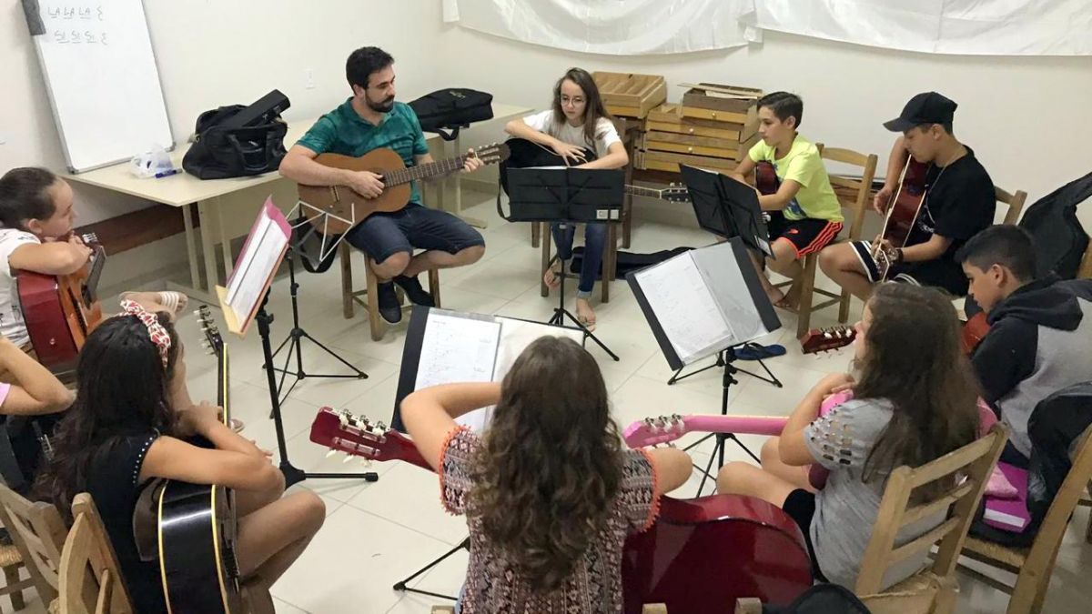 Associação de Moradores de São Bento Baixo promove socialização através da música 1 Associação de Moradores de São Bento Baixo promove socialização através da música