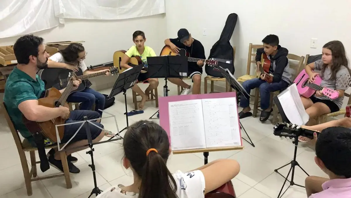 Associação de Moradores de São Bento Baixo promove socialização através da música