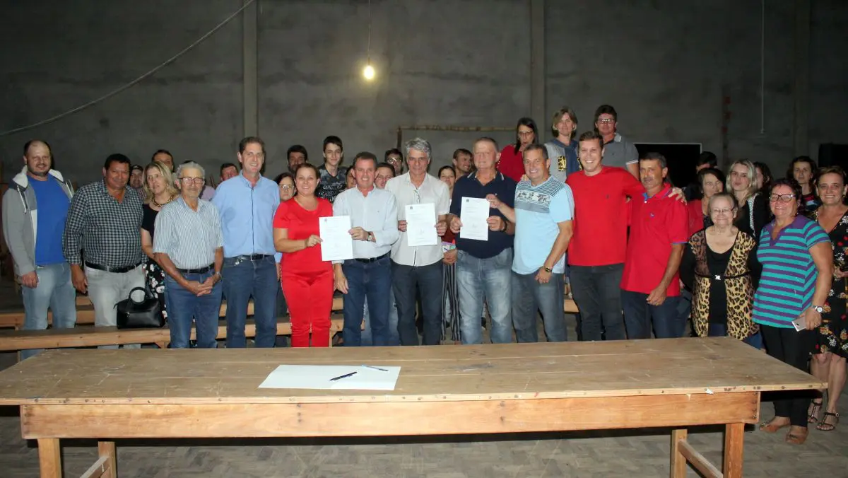 Ordem de serviço é assinada para obra no Centro Comunitário de São Bonifácio
