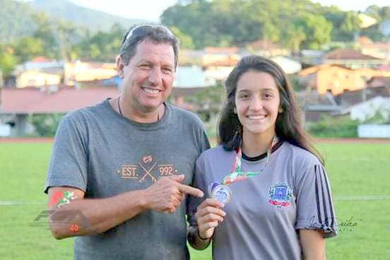 Atleta neoveneziana é convocada para competição nacional de atletismo escolar 1 Atleta neoveneziana é convocada para competição nacional de atletismo escolar