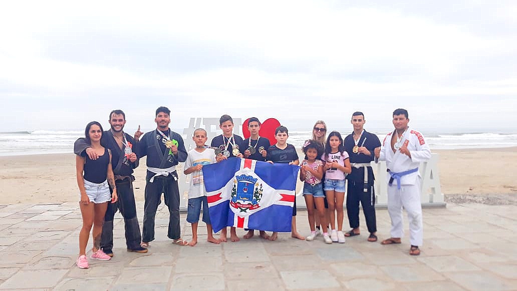 Equipe de Jiu-jitsu de Nova Veneza conquista sete medalhas no Catarinense PRO