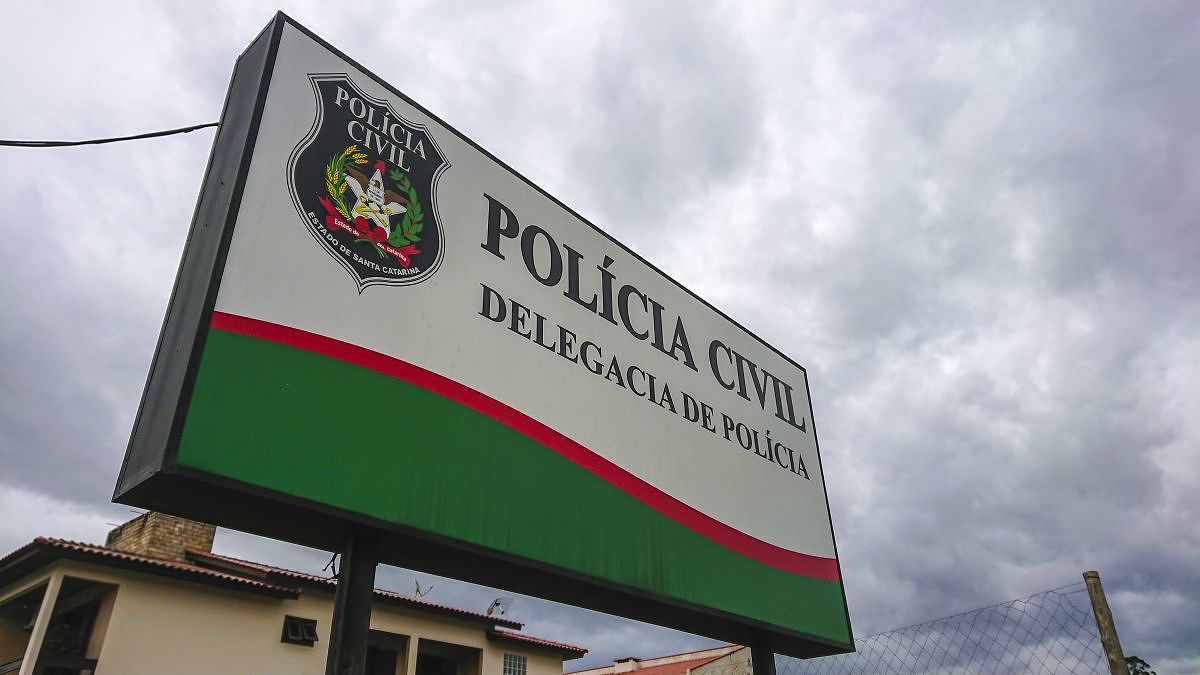 Polícia Civil realiza prisão e indicia investigados em roubos e receptação 2 Polícia Civil realiza prisão e indicia investigados em roubos e receptação