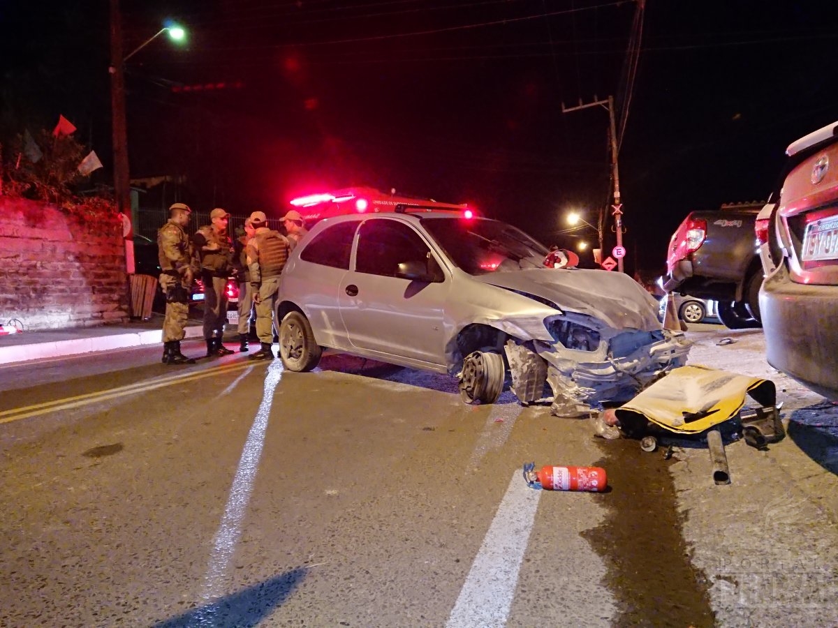 Três são presos após perseguição que acabou no Centro de Nova Veneza 6 Três são presos após perseguição que acabou no Centro de Nova Veneza