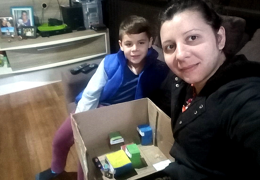Em trabalho escolar professora estimula integração entre alunos e familiares