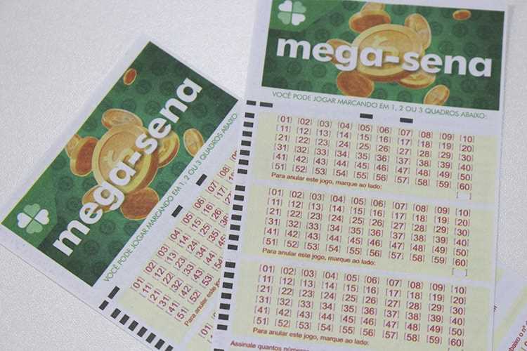 Concurso da Mega-Sena com prêmio de R$ 120 milhões acontece neste sábado