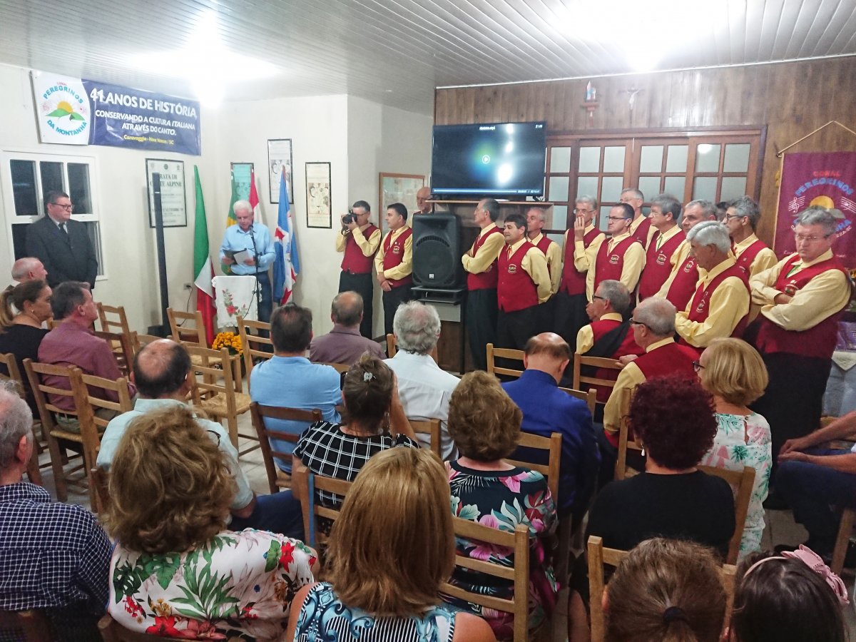 Comemorando 40 anos de trajetória, Coral Os Peregrinos da Montanha lança CD e DVD 