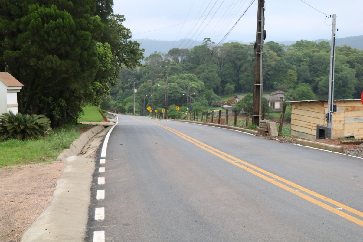 Pavimentação da rodovia Ângelo Moro será inaugurada neste sábado 1 Pavimentação da rodovia Ângelo Moro será inaugurada neste sábado