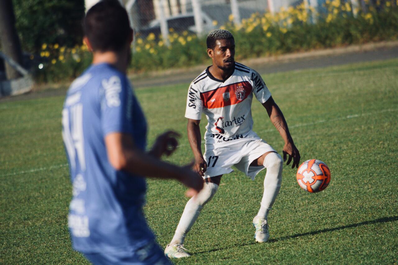 Clássico da Polenta da final da Larm: 1 a 1 no primeiro jogo da decisão 