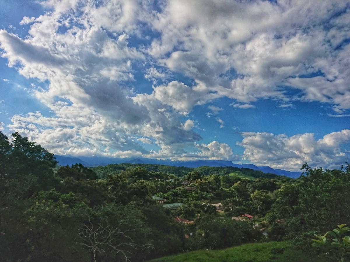 Quarta-feira de tempo instável com chuva em SC