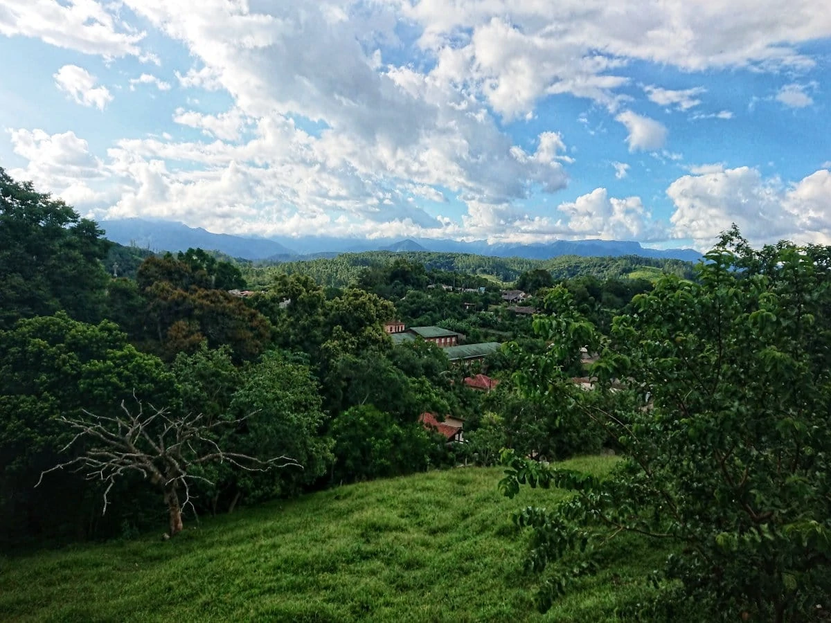 Sol e temperatura alta em SC, chuva constante volta na noite de terça-feira