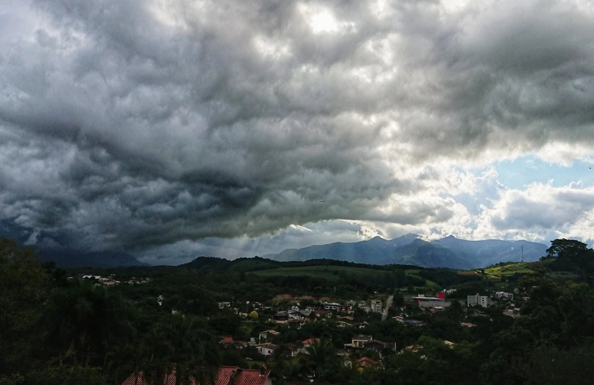 Próximos dias com mais nuvens no Litoral de SC