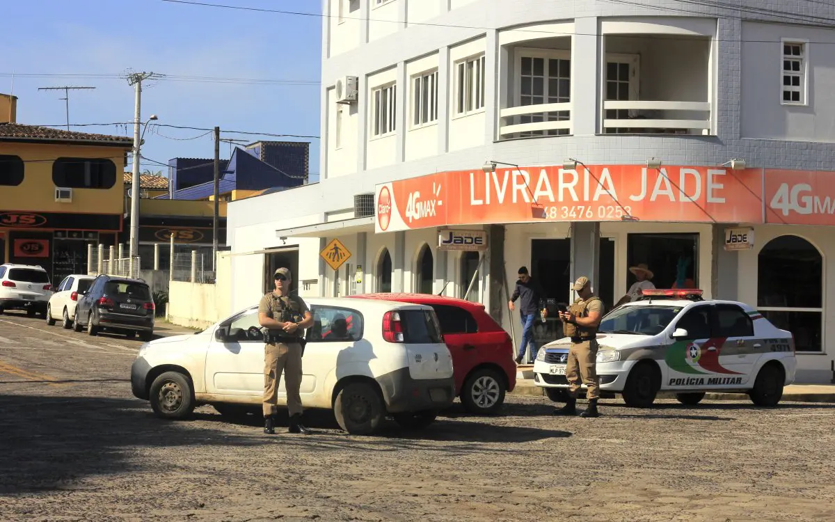 Polícia Militar registra acidente de trânsito no centro do distrito de Caravaggio