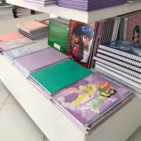 Livraria Jade promove venda de material escolar com descontos e pagamento facilitado