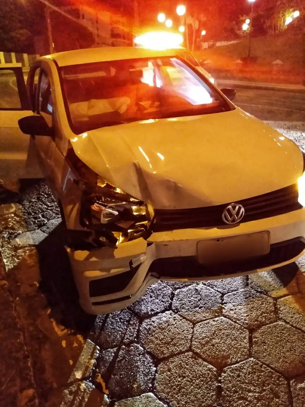 Caravaggio: após acidente homem é detido pela PM por embriaguez ao volante