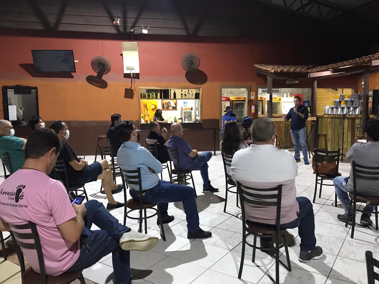 Donos de casas noturnas e bandas apresentam demandas ao deputado Minotto 1 Donos de casas noturnas e bandas apresentam demandas ao deputado Minotto