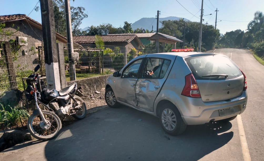 Motociclista fica ferido em acidente no interior de Nova Veneza