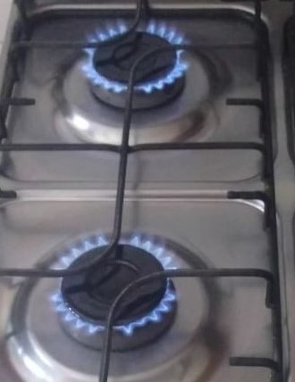 A pandemia com álcool em gel dentro de casa 1 A pandemia com álcool em gel dentro de casa