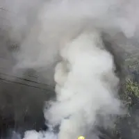 Veículo é consumido por incêndio na rodovia José Spillere