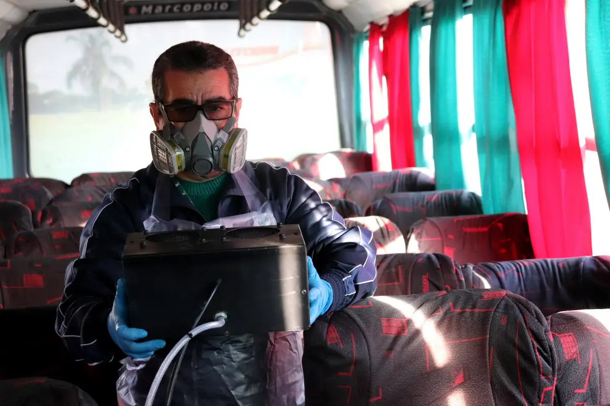 Unesc realiza desinfecção dos ônibus com a tecnologia do ozônio