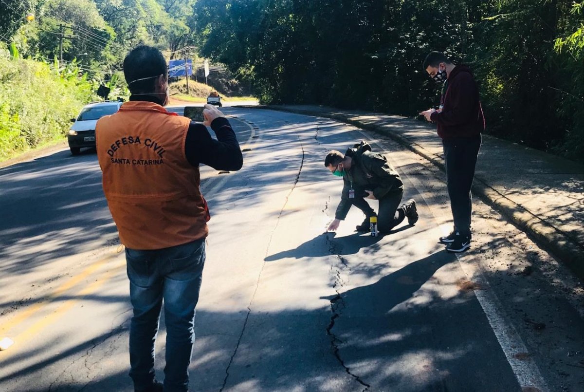 Defesa Civil de Criciúma realiza vistoria técnica na rodovia José Spillere