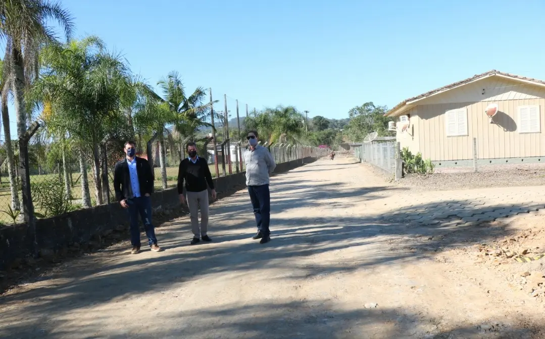 Rua Projetada recebe drenagem pluvial no Bairro Elisa