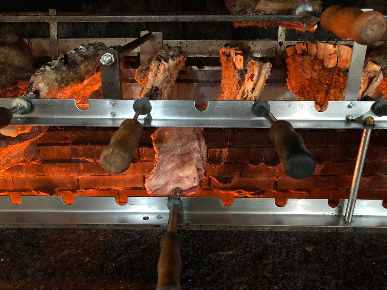Costela do Morelli: deliciosos pratos com todos os cuidados na pandemia