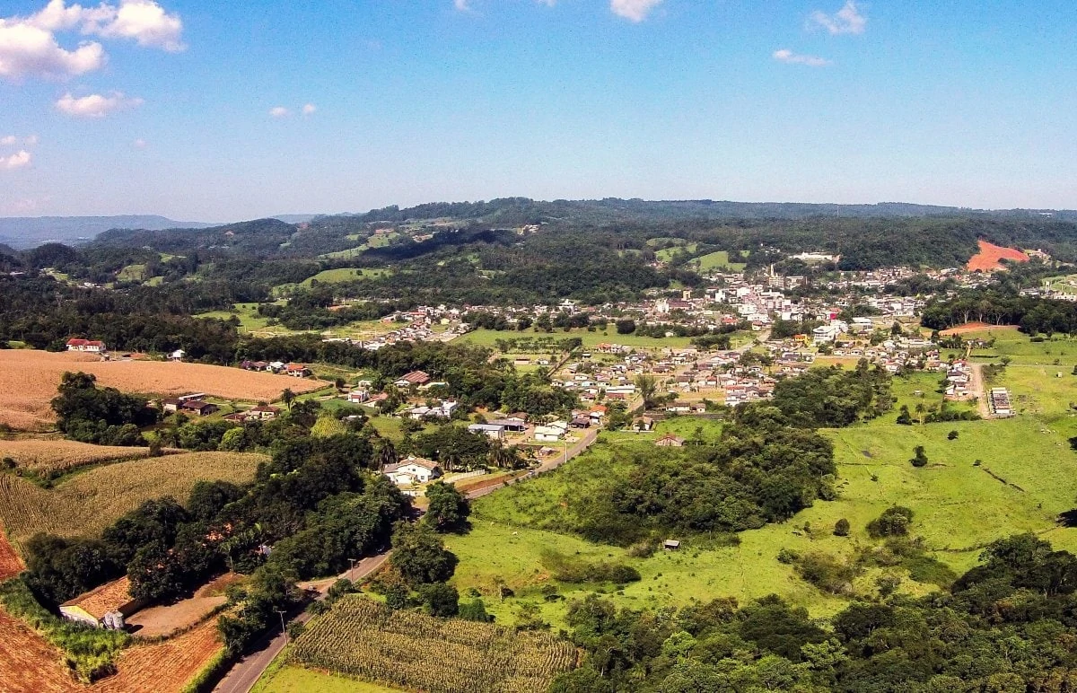 Dias de sol com tardes de temperatura mais agradável em SC