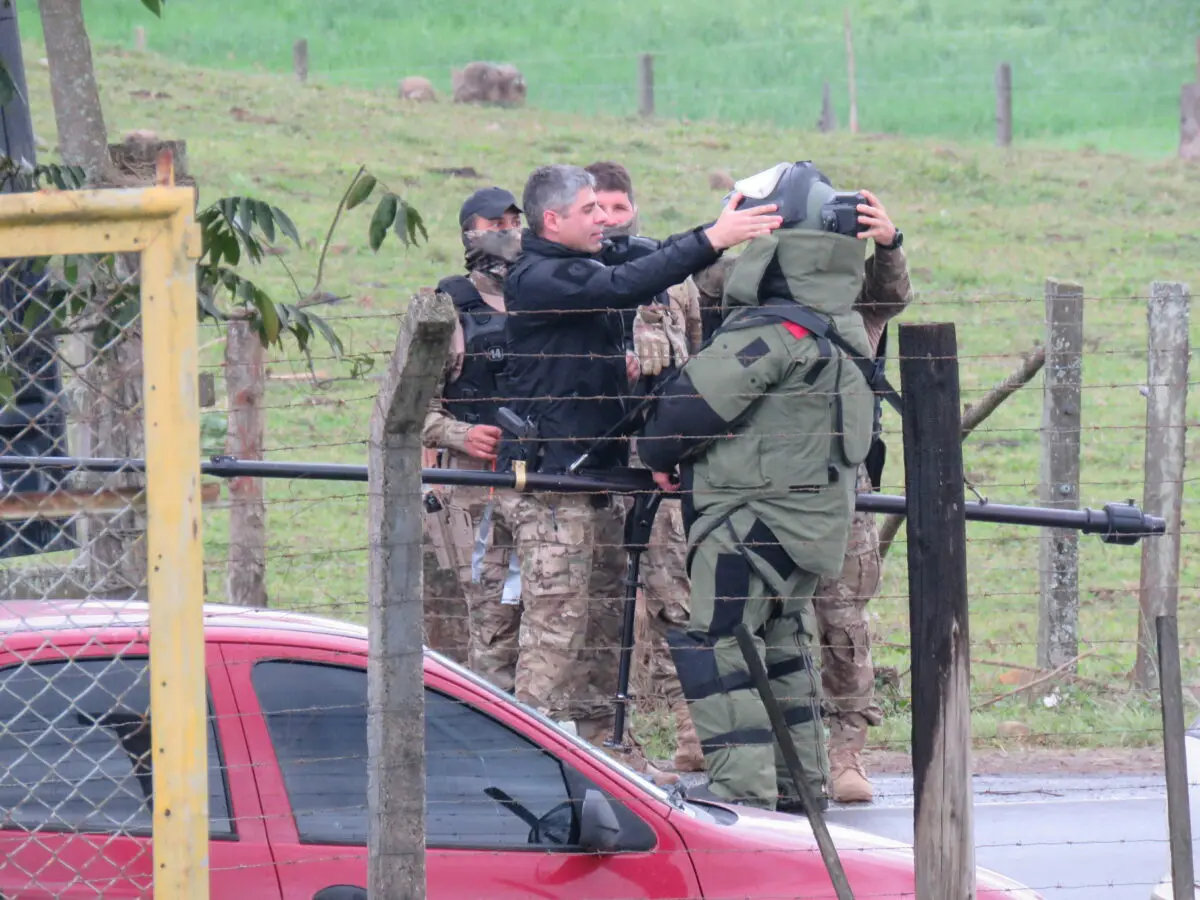 Explosivos são encontrados abandonados em Nova Veneza