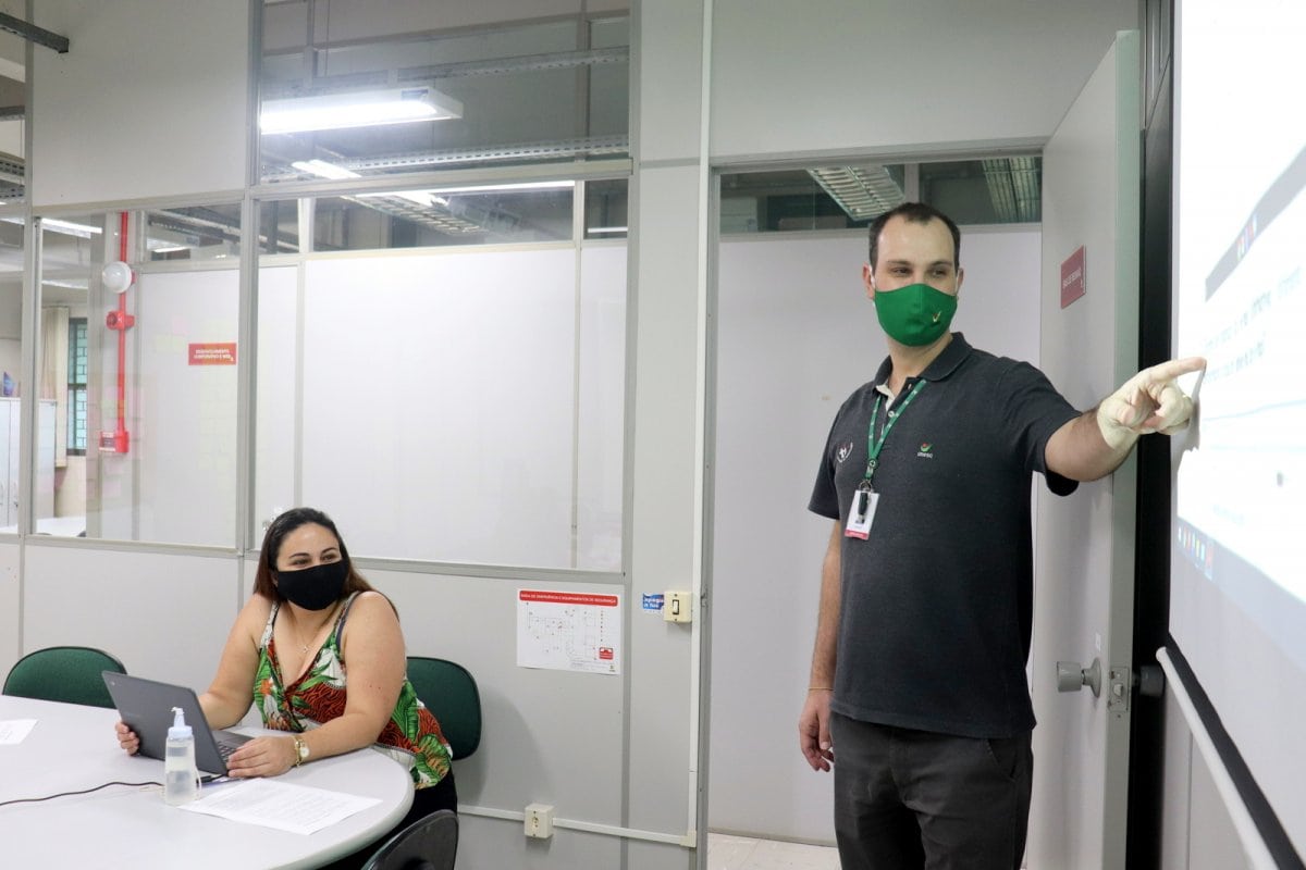 Acadêmicos da Unesc recebem auxílio tecnológico para seguir os estudos durante a pandemia 1 Acadêmicos da Unesc recebem auxílio tecnológico para seguir os estudos durante a pandemia