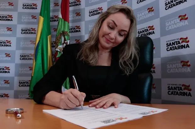 Governadora Daniela Reinehr lança iniciativas na área de desenvolvimento social