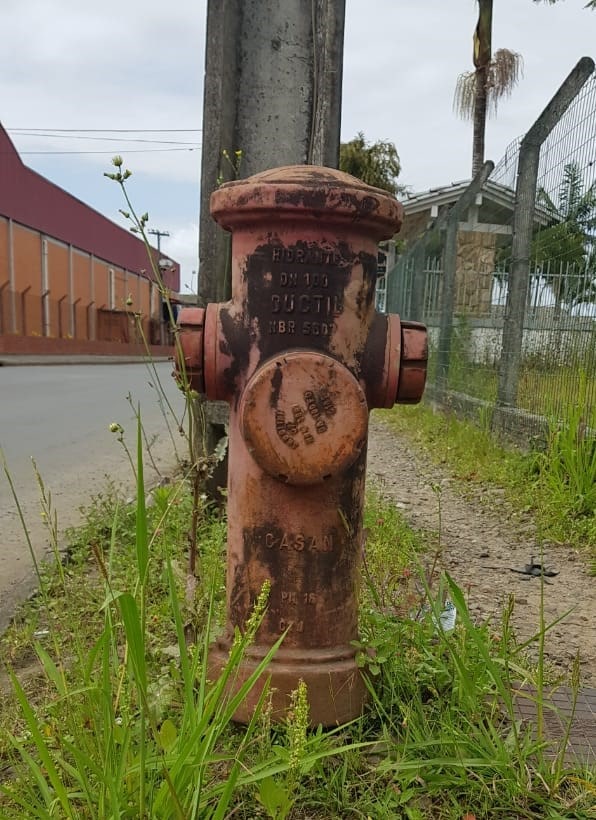 O hidrante nosso de cada dia 3 O hidrante nosso de cada dia