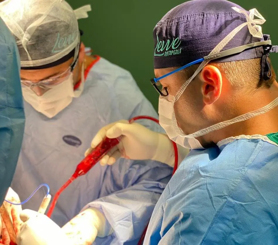 Médicos de Criciúma realizam primeiro transplante ósseo do Sul de SC
