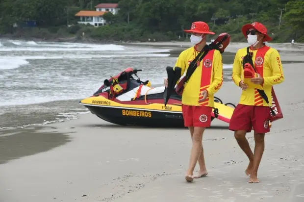 Verão Seguro: Corpo de Bombeiros Militar ativa todos postos de guarda-vidas nesta sexta-feira