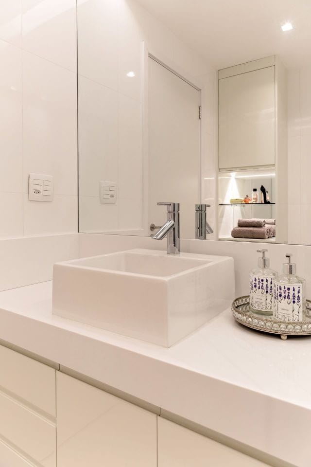 Para inspirar: 6 banheiros com pouca metragem, mais cheios de estilo nas decorações