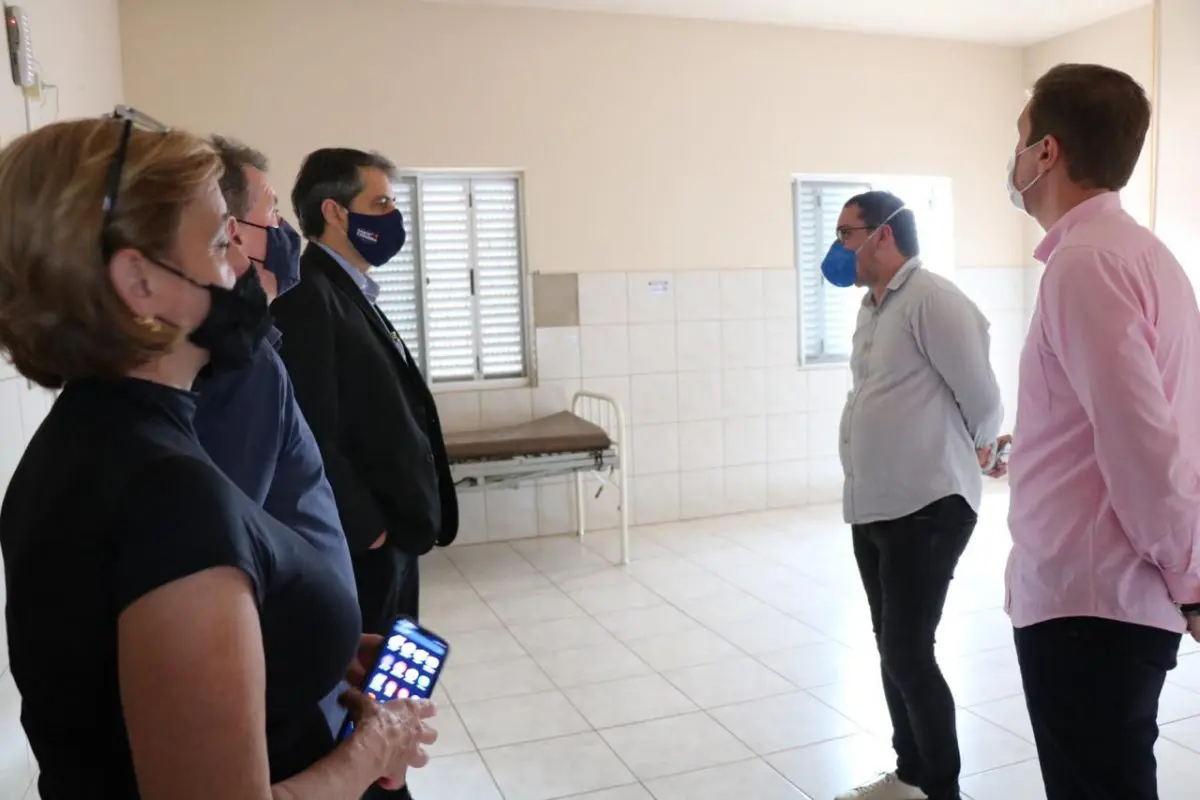 Secretário de Saúde do Estado visita instalações para avaliar possibilidade de novos leitos de UTI do Hospital São Marcos