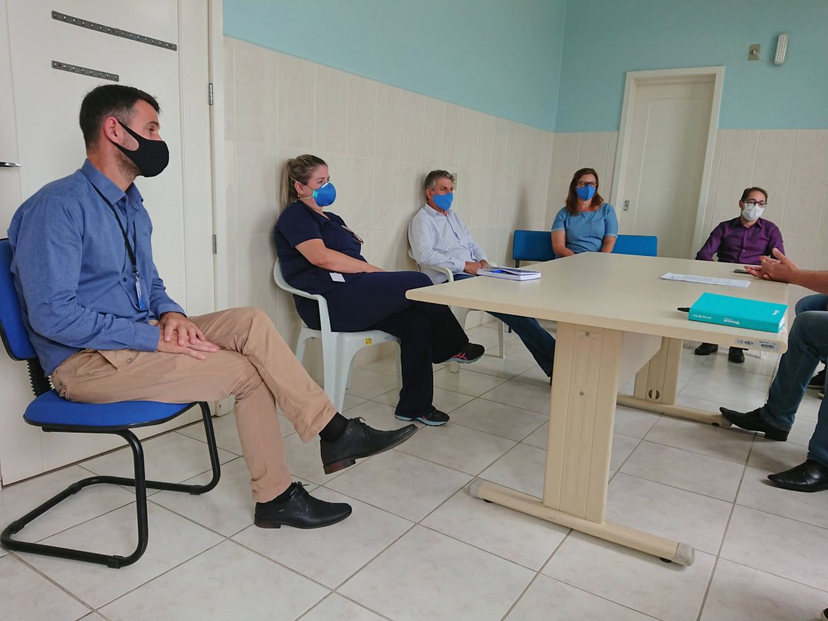 Vereadores de oposição visitam Hospital São Marcos em Nova Veneza 1 Vereadores de oposição visitam Hospital São Marcos em Nova Veneza