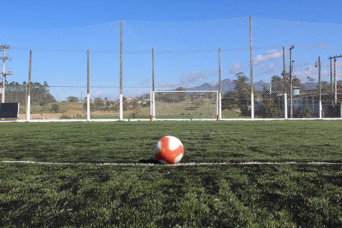 Foto escolinha de futebol