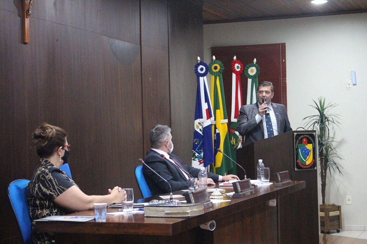 Primeira Sessão Ordinária de Nova Veneza determina Comissões Permanentes 1 Primeira Sessão Ordinária de Nova Veneza determina Comissões Permanentes
